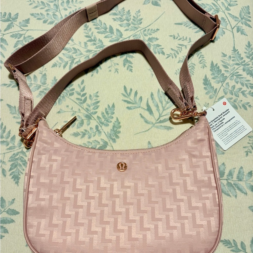 lululemon City Essentials Small Shoulder bag 3L